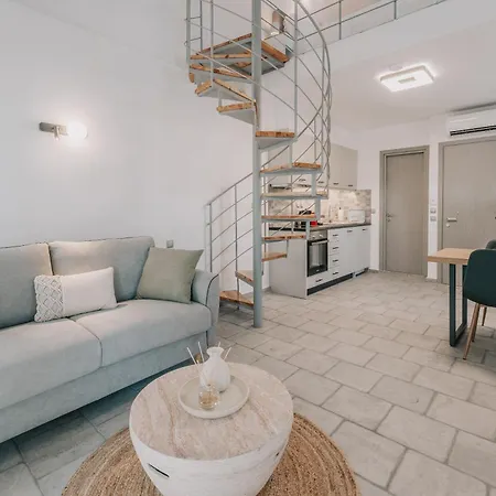 Luminis By About Paxos Apartman *