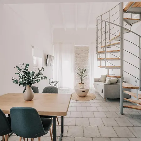 Luminis By About Paxos Apartman